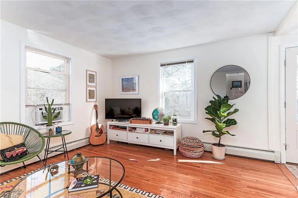 5 Shadberry Trail South Kingstown RI 02879