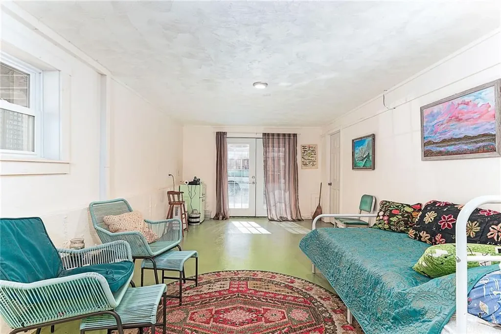 5 Shadberry Trail South Kingstown RI 02879