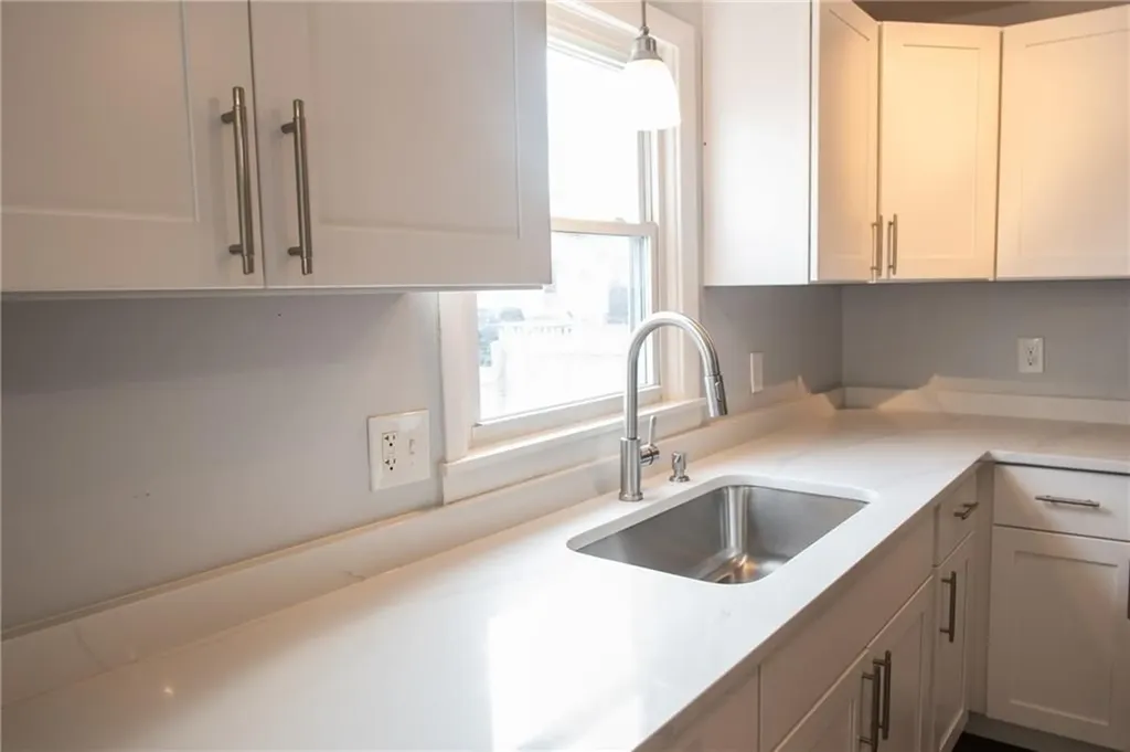 60 Ophelia Street Providence RI 02909