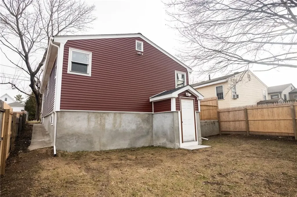 60 Ophelia Street Providence RI 02909