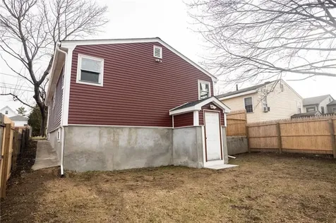 60 Ophelia Street Providence RI 02909