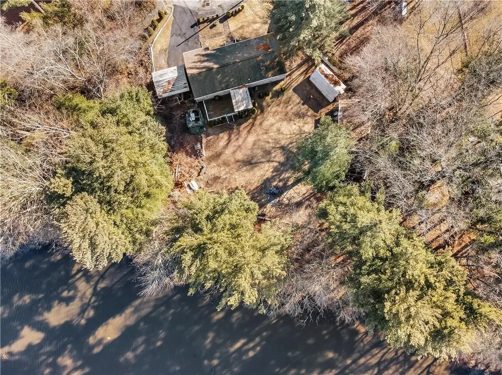 10 Colonial Road Coventry RI 02816