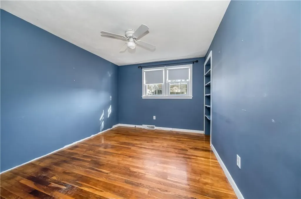 10 Colonial Road Coventry RI 02816