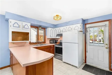5 Madison Street North Providence RI 02911