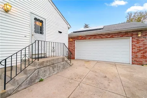 5 Madison Street North Providence RI 02911