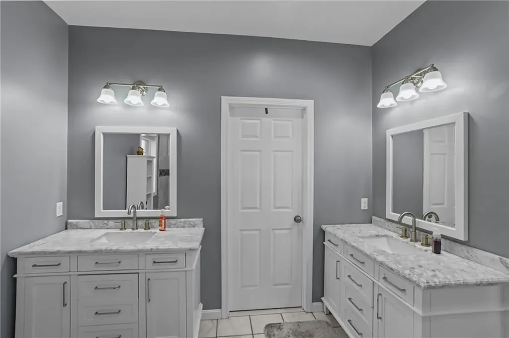 1 Alexandria Way Johnston RI 02919