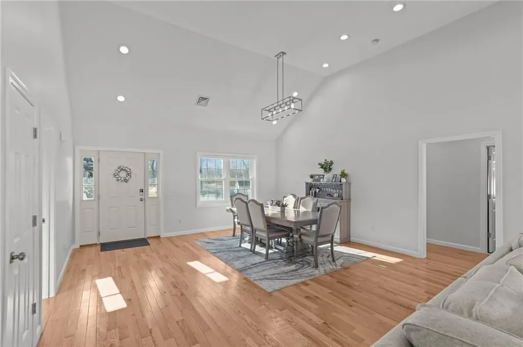 1 Alexandria Way Johnston RI 02919