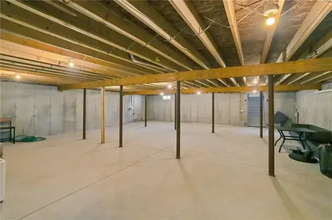 1 Alexandria Way Johnston RI 02919