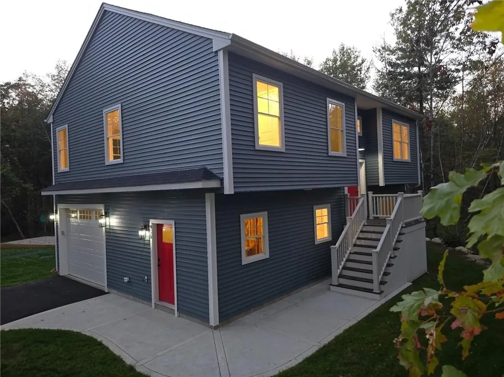 955 Chopmist Hill Road Scituate RI 02857