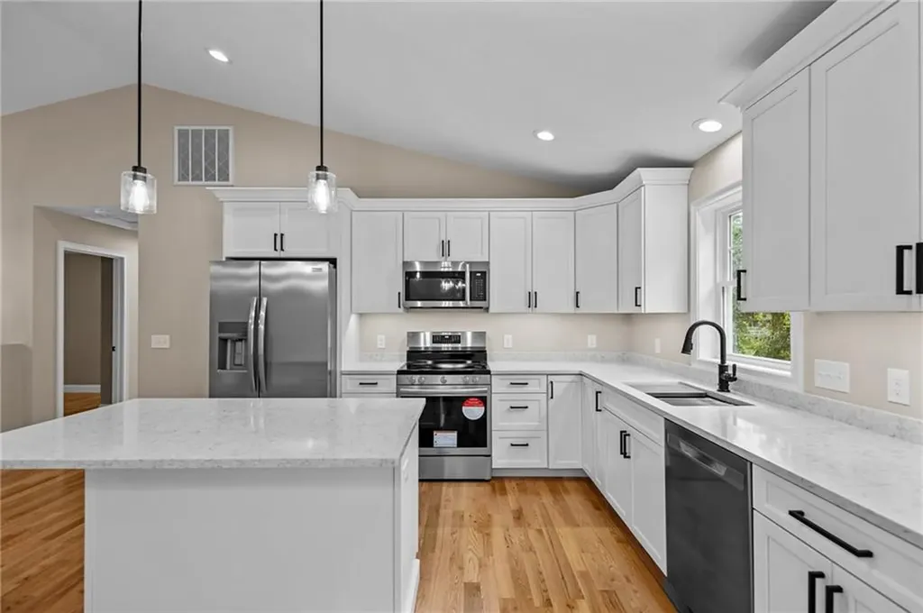 955 Chopmist Hill Road Scituate RI 02857