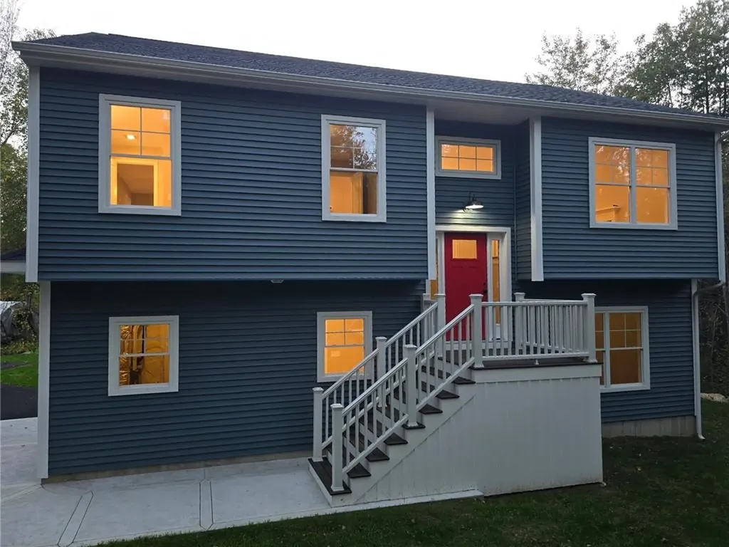 955 Chopmist Hill Road Scituate RI 02857