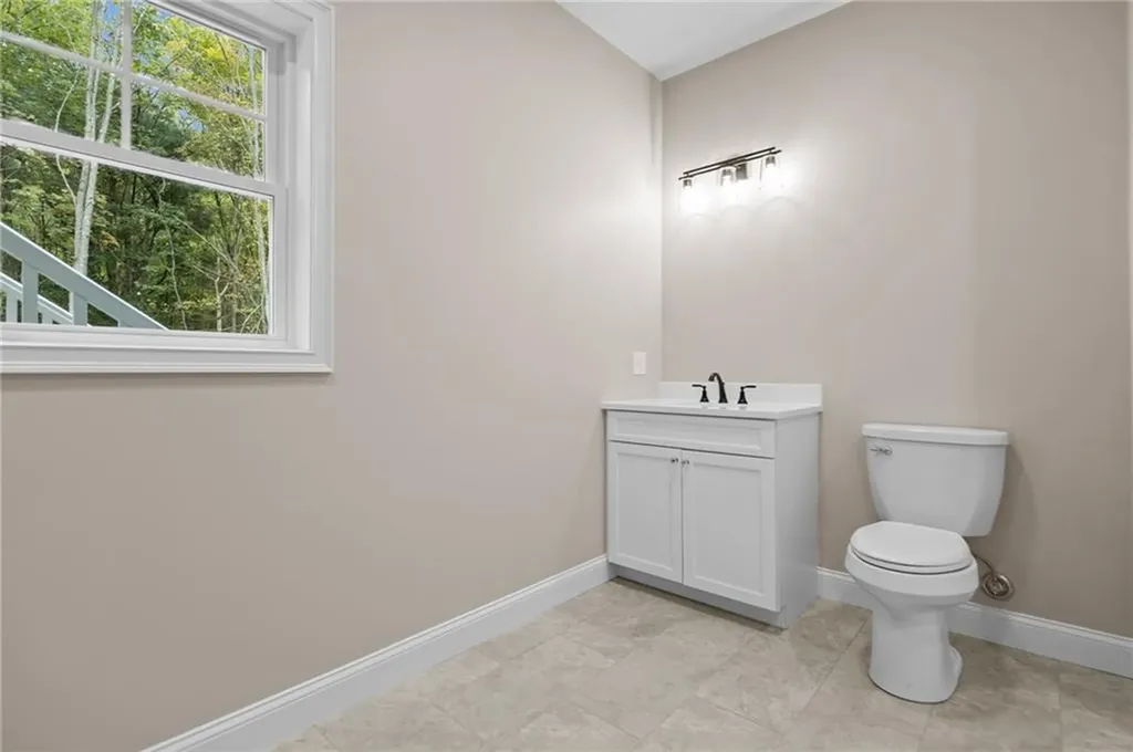 955 Chopmist Hill Road Scituate RI 02857