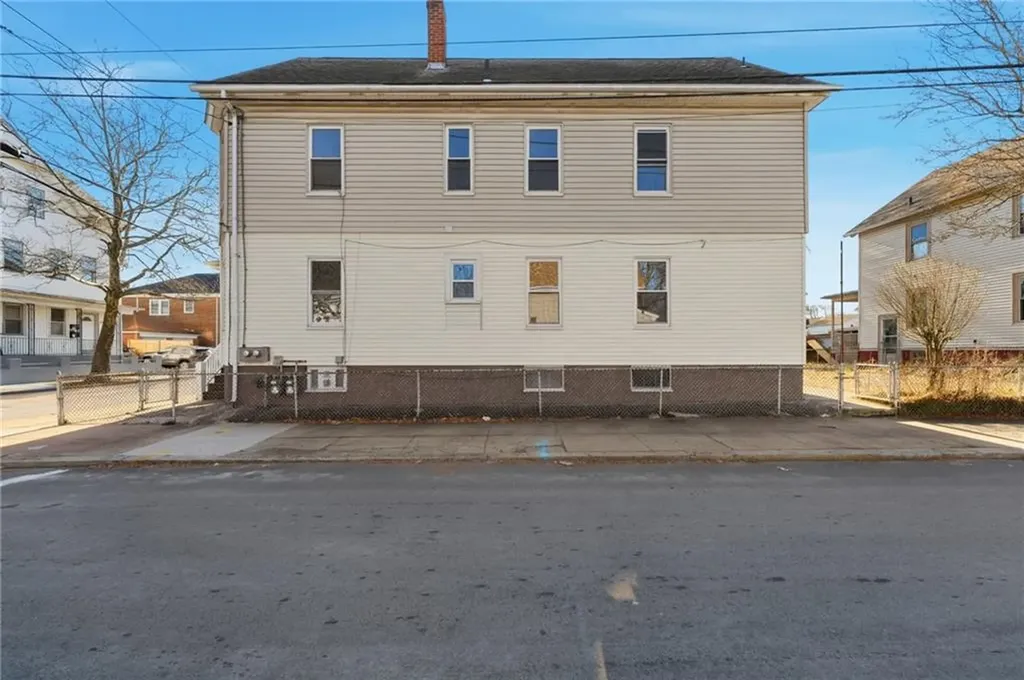 116 Mount Pleasant Avenue Providence RI 02908
