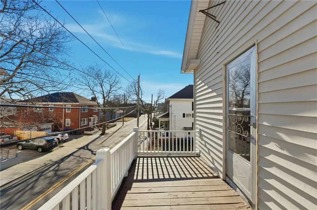 116 Mount Pleasant Avenue Providence RI 02908