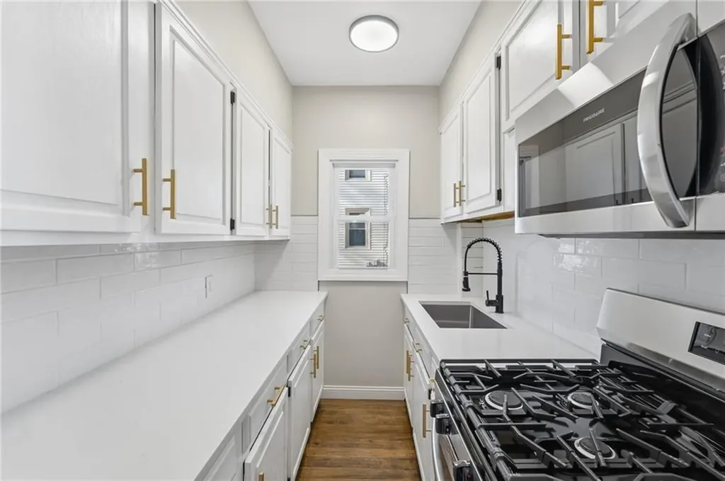 116 Mount Pleasant Avenue Providence RI 02908