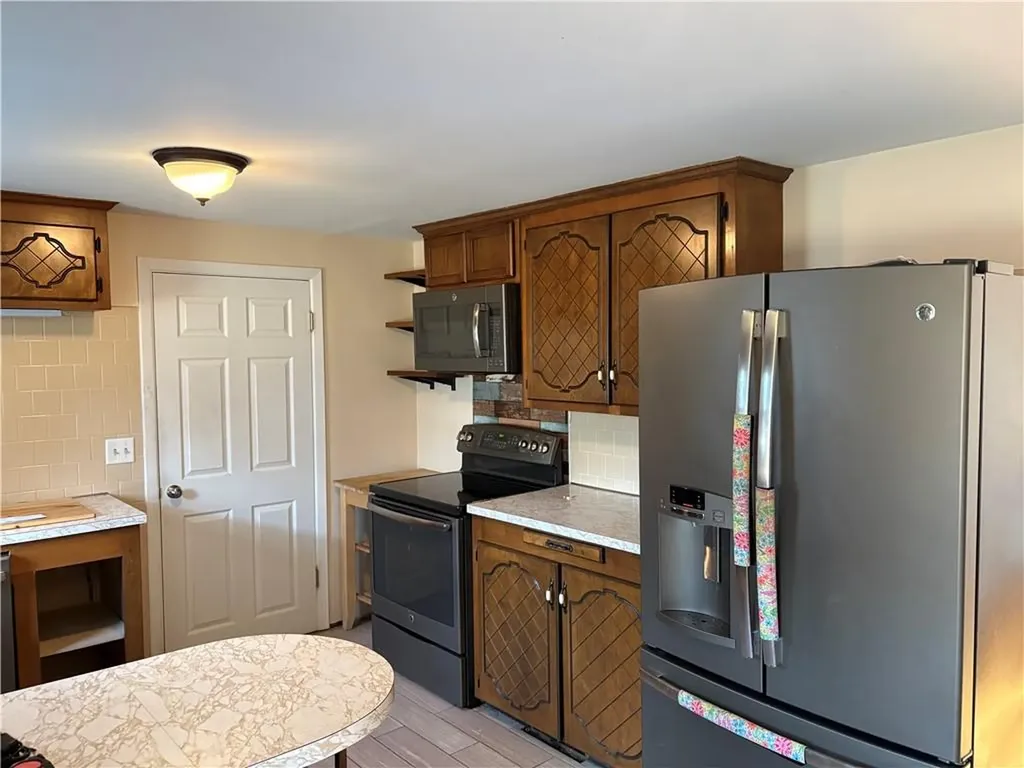 63 Ramblewood Drive Warwick RI 02889