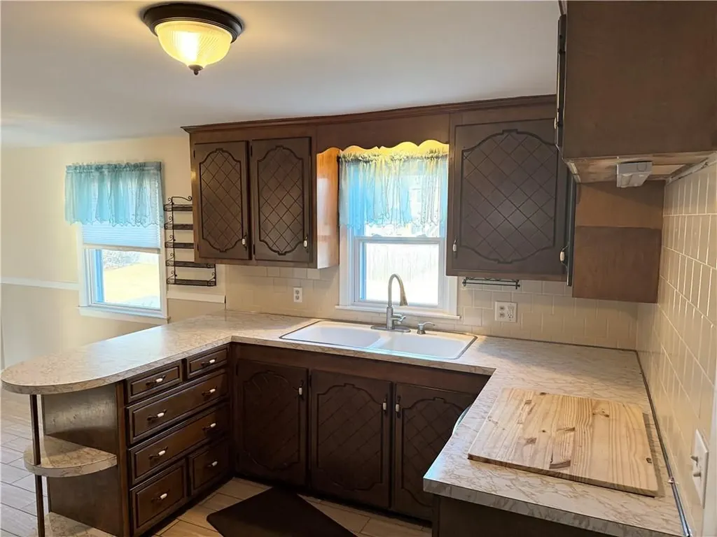 63 Ramblewood Drive Warwick RI 02889