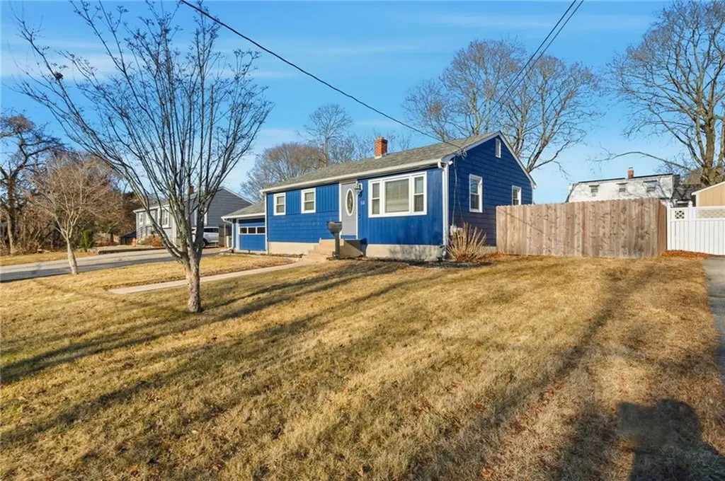 53 Marblehead Street Warwick RI 02889