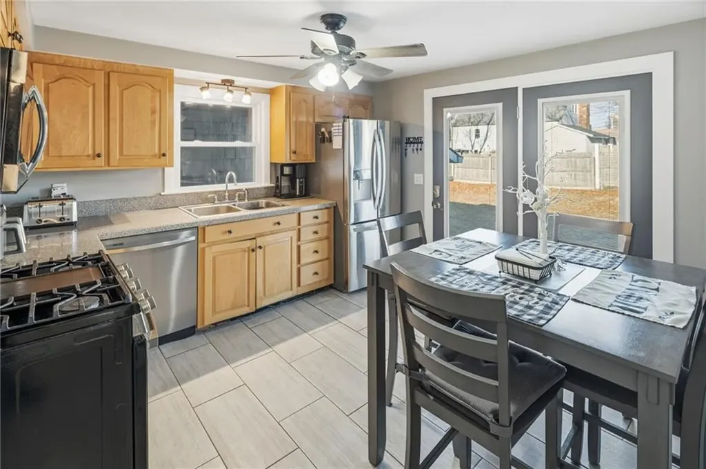 53 Marblehead Street Warwick RI 02889