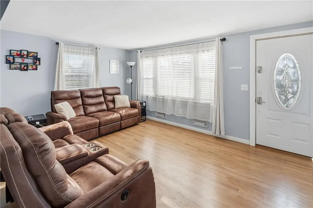 53 Marblehead Street Warwick RI 02889