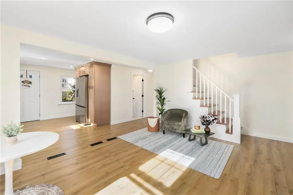 122 Elder Street Lincoln RI 02865