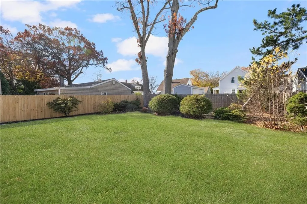 122 Elder Street Lincoln RI 02865