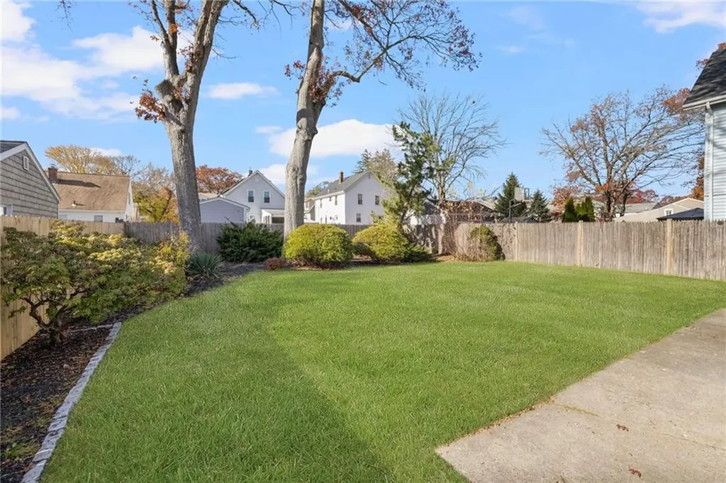 122 Elder Street Lincoln RI 02865