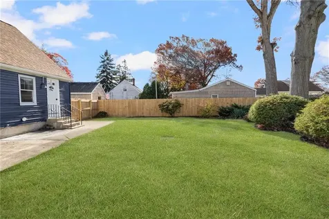 122 Elder Street Lincoln RI 02865