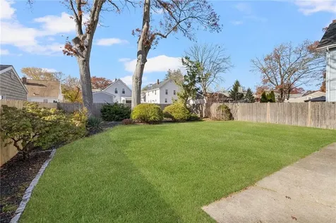 122 Elder Street Lincoln RI 02865