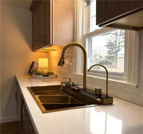 122 Elder Street Lincoln RI 02865