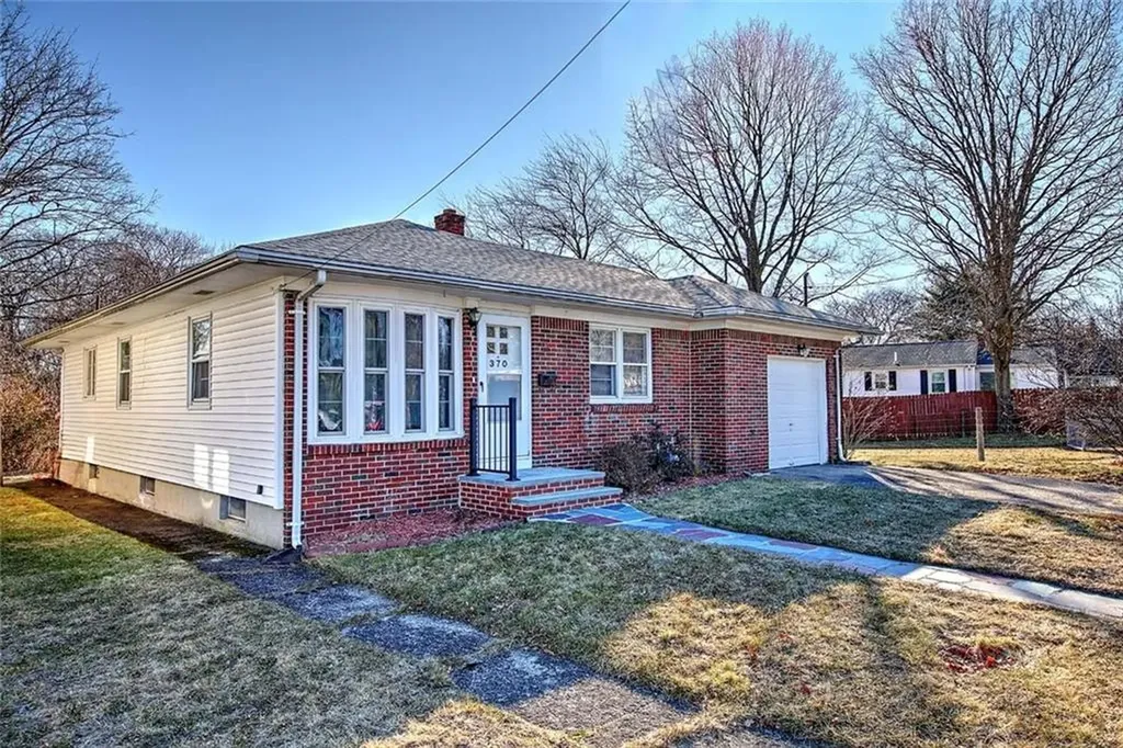 370 Budlong Road Cranston RI 02920
