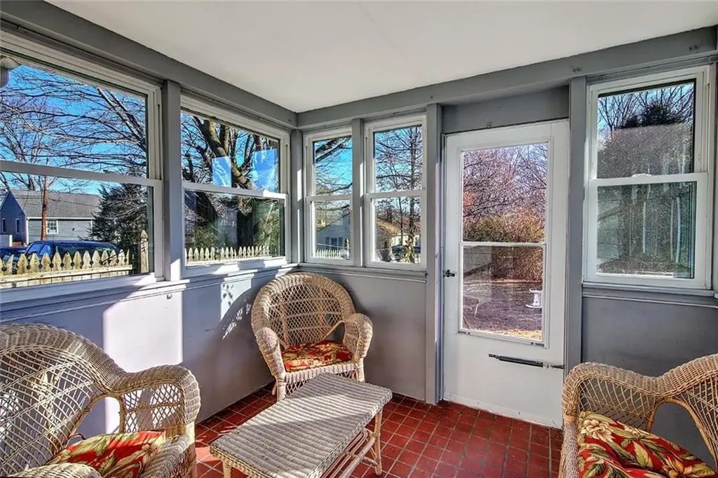 370 Budlong Road Cranston RI 02920