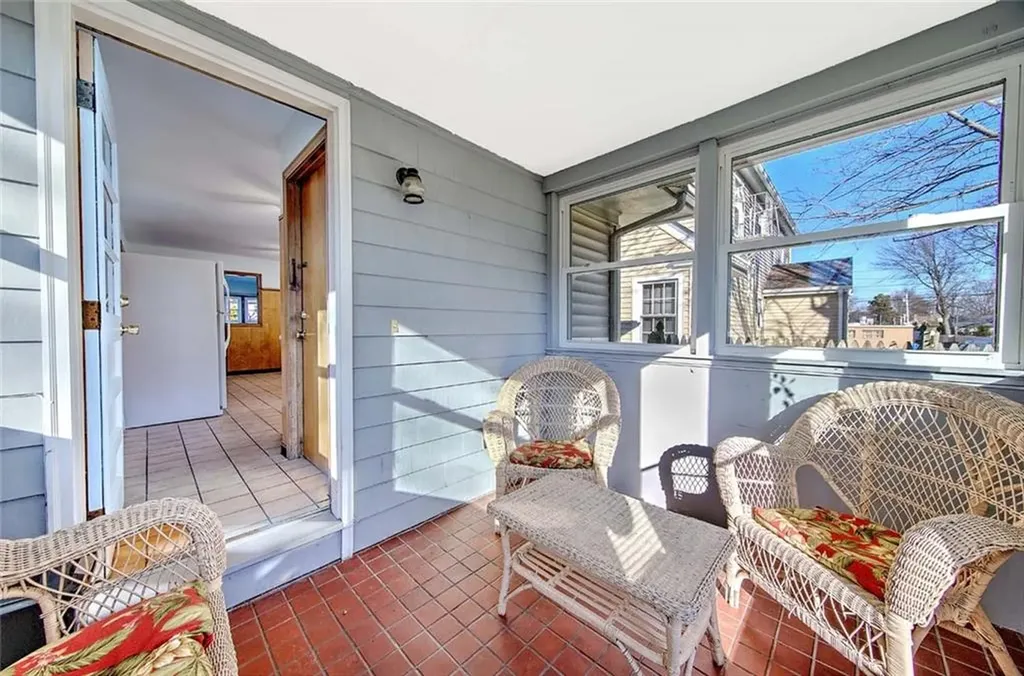 370 Budlong Road Cranston RI 02920