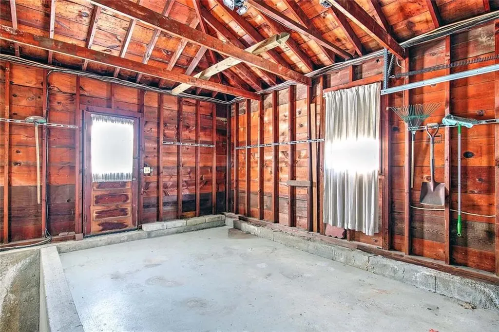 370 Budlong Road Cranston RI 02920