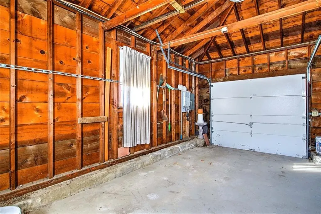 370 Budlong Road Cranston RI 02920