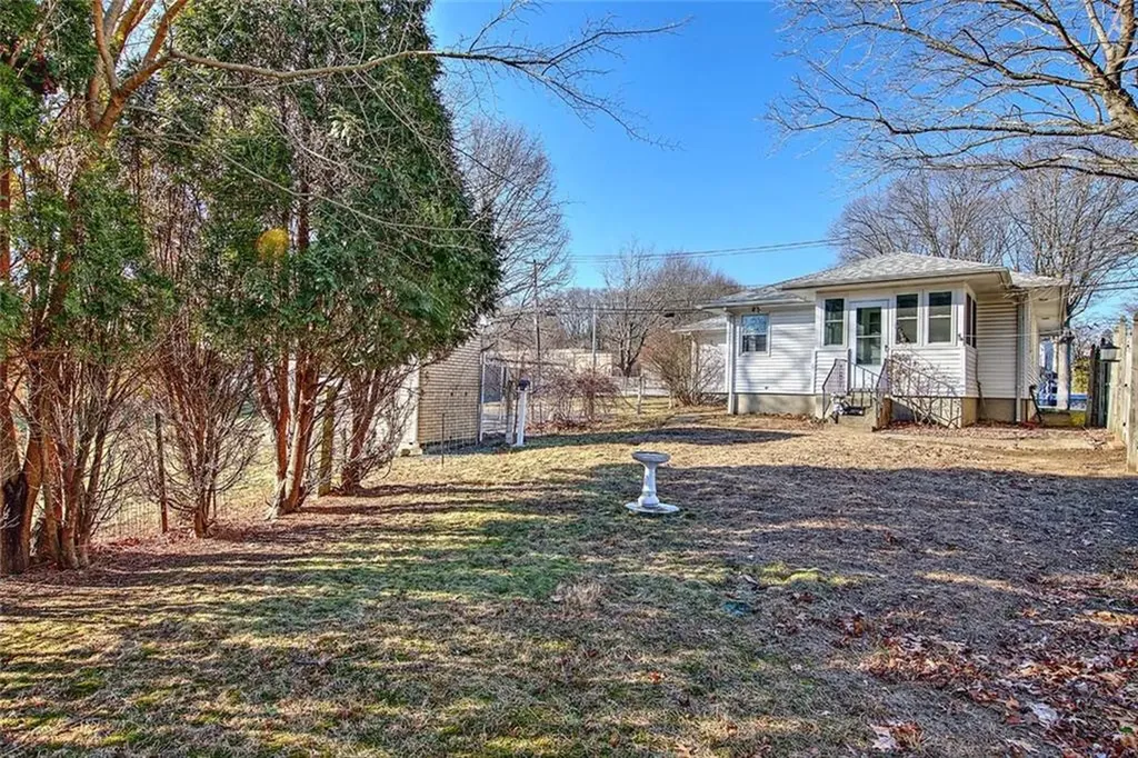 370 Budlong Road Cranston RI 02920