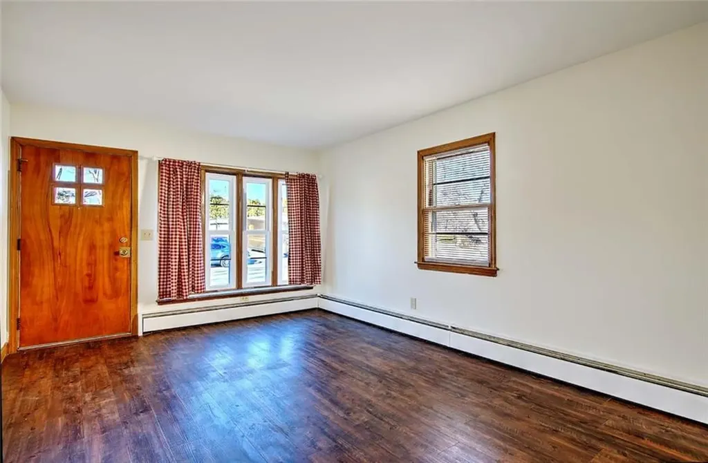 370 Budlong Road Cranston RI 02920