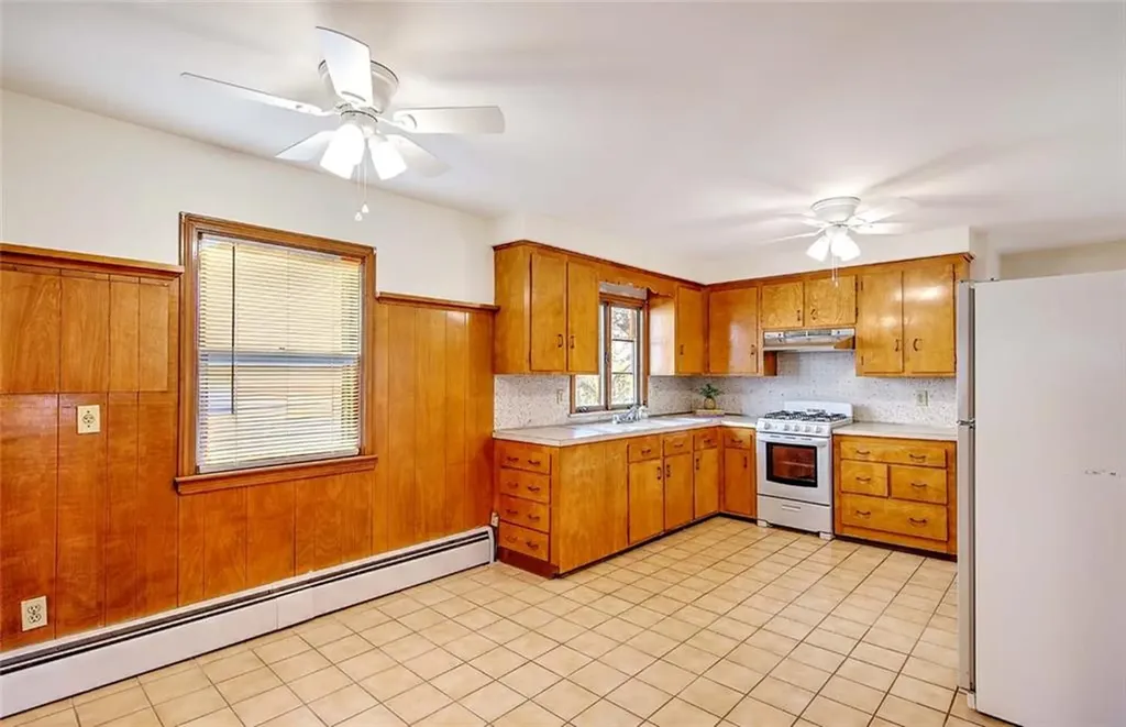 370 Budlong Road Cranston RI 02920