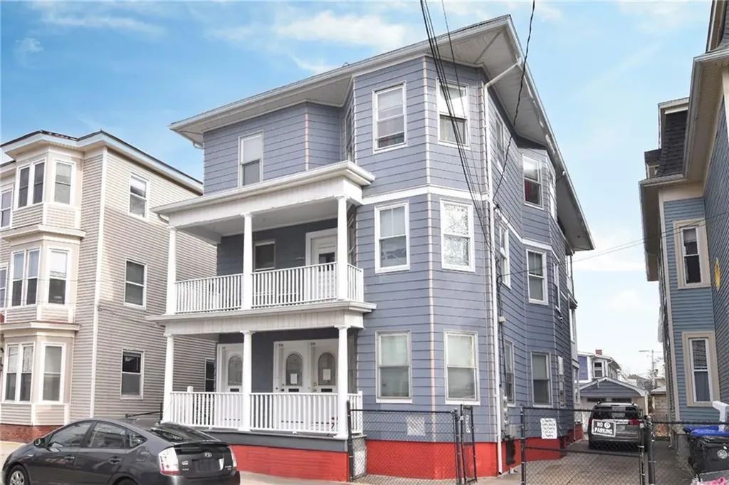102 106 Vinton Street Providence RI 02909