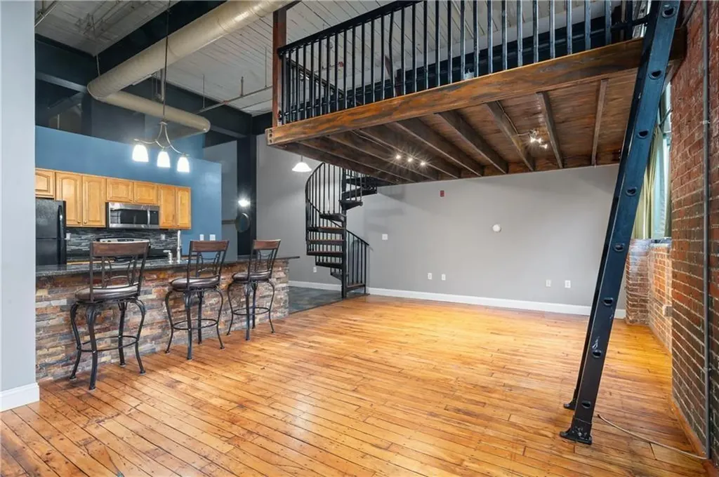 685 Social Street Woonsocket RI 02895