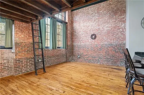 685 Social Street Woonsocket RI 02895