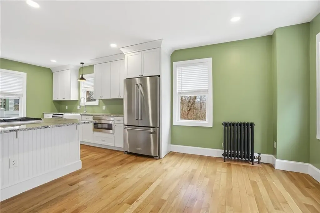 29 Malvern Avenue Cranston RI 02905