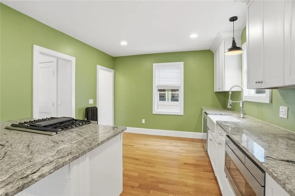 29 Malvern Avenue Cranston RI 02905