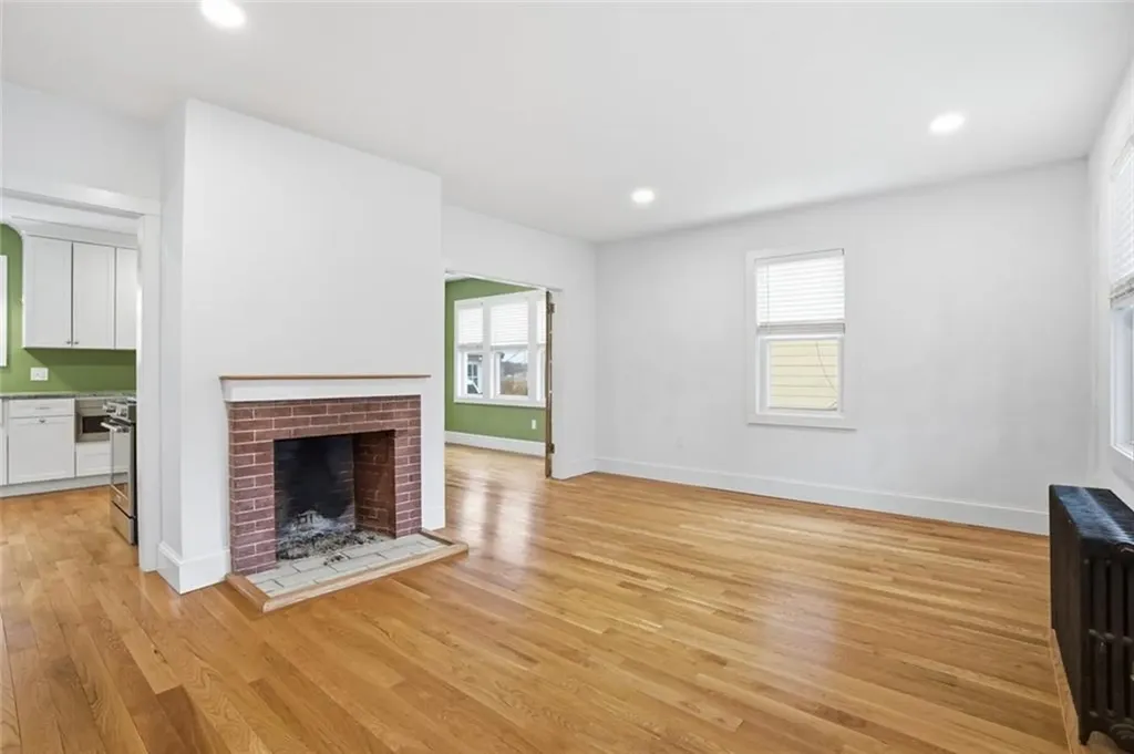 29 Malvern Avenue Cranston RI 02905