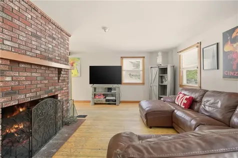 164 Stoney Hollow Road Tiverton RI 02878