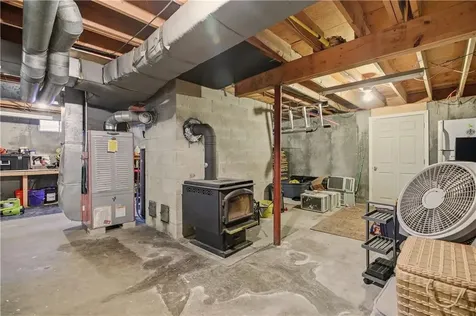 164 Stoney Hollow Road Tiverton RI 02878