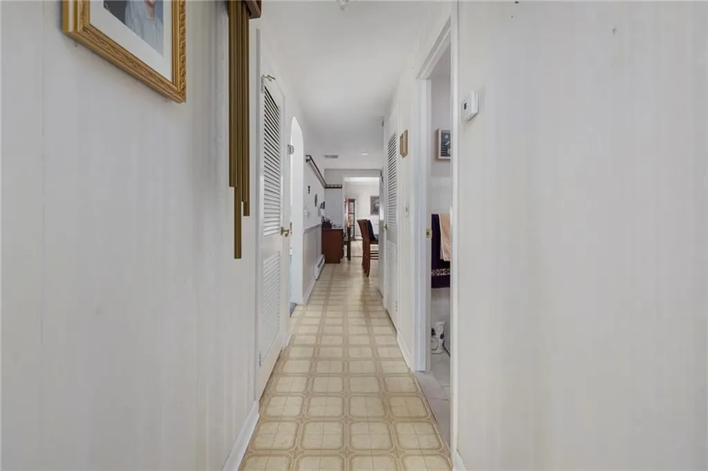 39 Holiday Avenue Warwick RI 02888