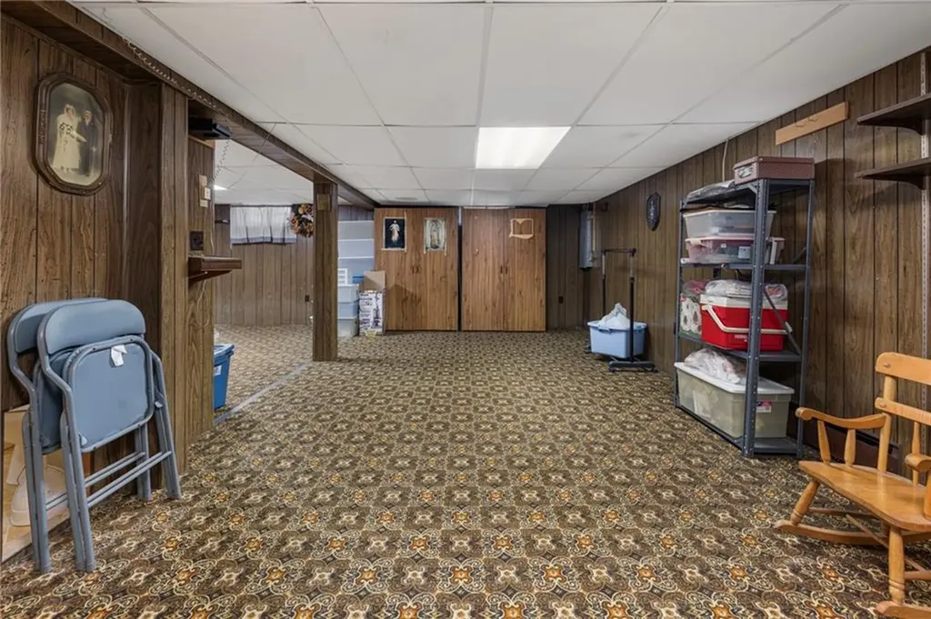 39 Holiday Avenue Warwick RI 02888