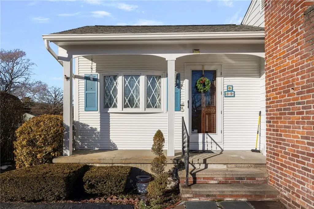 39 Holiday Avenue Warwick RI 02888