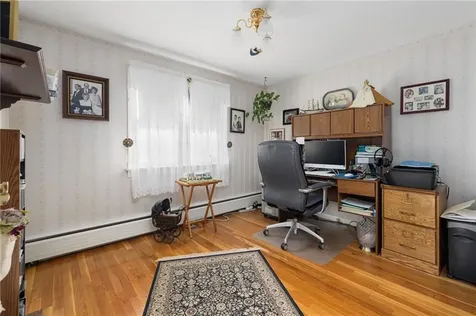 39 Holiday Avenue Warwick RI 02888